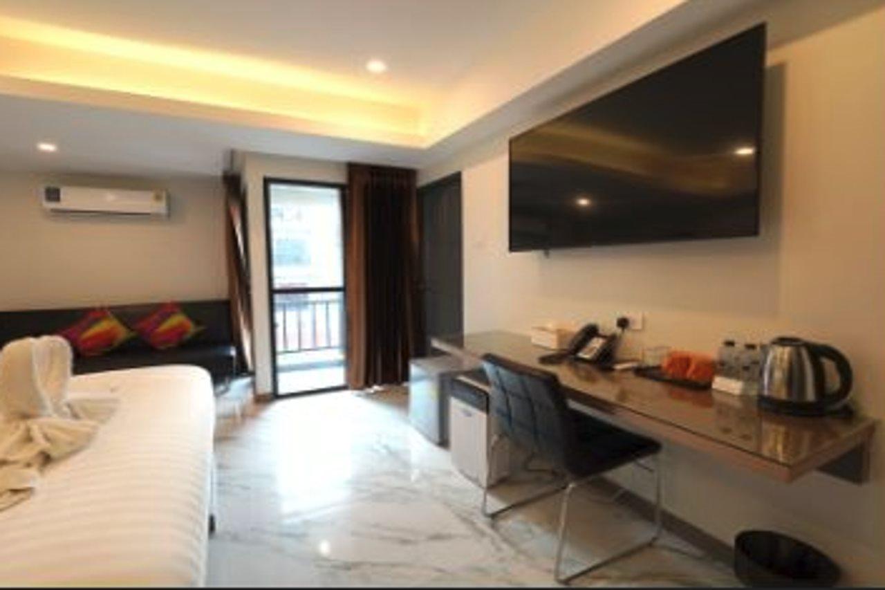 Roomquest Sukhumvit36 Bts Thonglor Бангкок Экстерьер фото