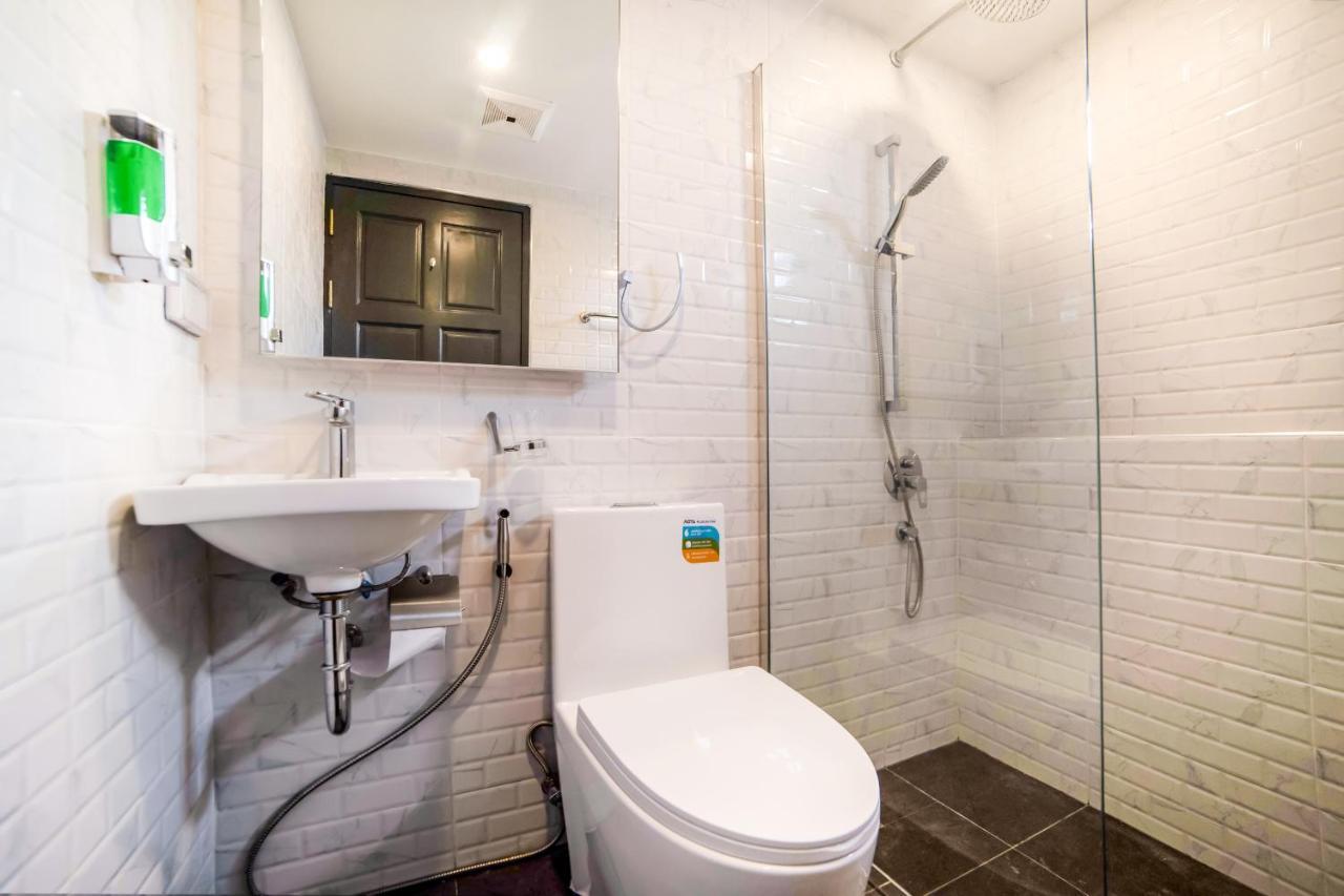 Roomquest Sukhumvit36 Bts Thonglor Бангкок Экстерьер фото