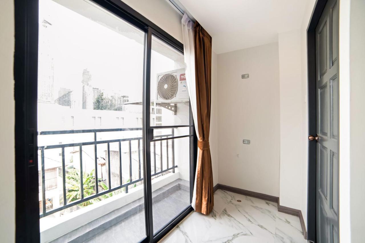 Roomquest Sukhumvit36 Bts Thonglor Бангкок Экстерьер фото
