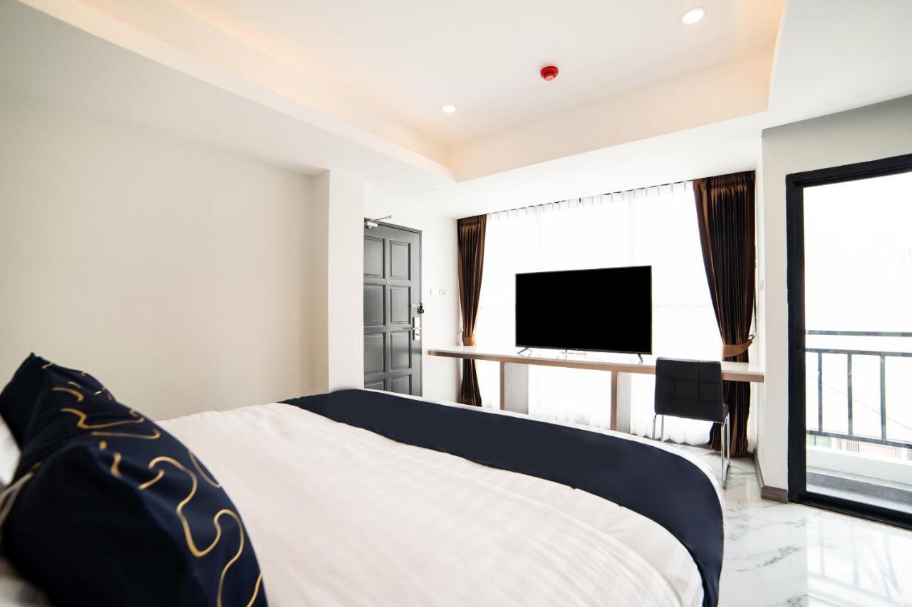 Roomquest Sukhumvit36 Bts Thonglor Бангкок Экстерьер фото